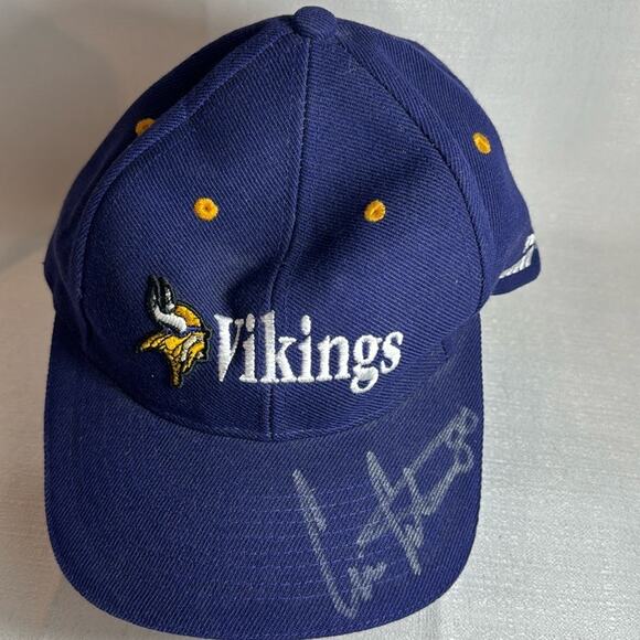 Vikings Puma purple baseball snapback hat autographed...